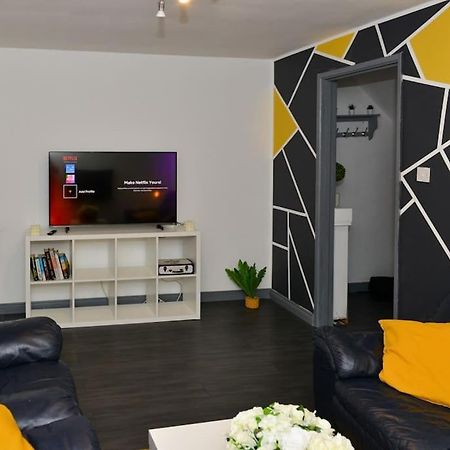 Craigavon Perfect For Contractors, Tvs In Every Bedroom מראה חיצוני תמונה